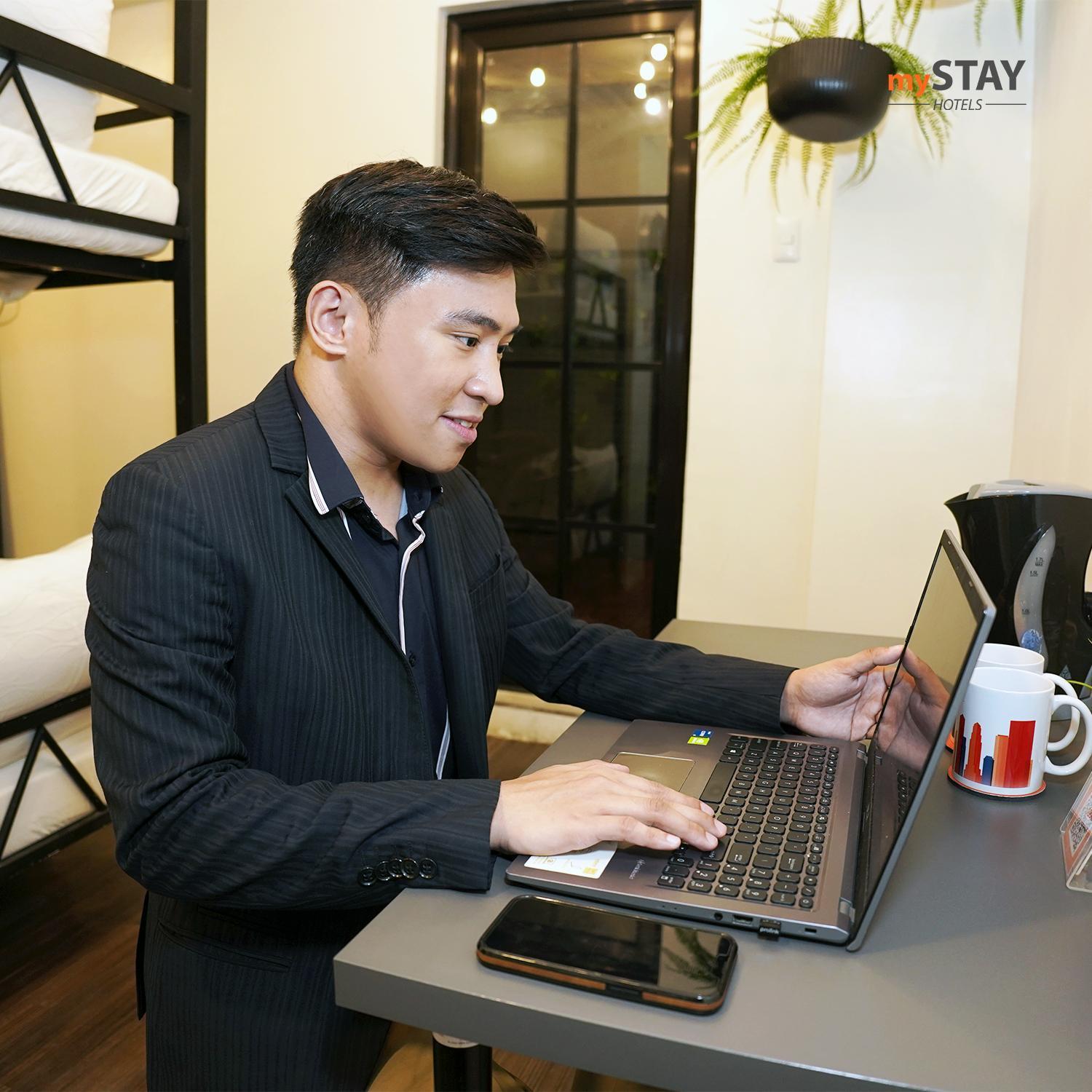 Mystay Hotel Bgc South Тагуиг Екстериор снимка